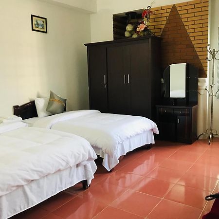 Anh Anh Hotel Bac Ha  Zewnętrze zdjęcie
