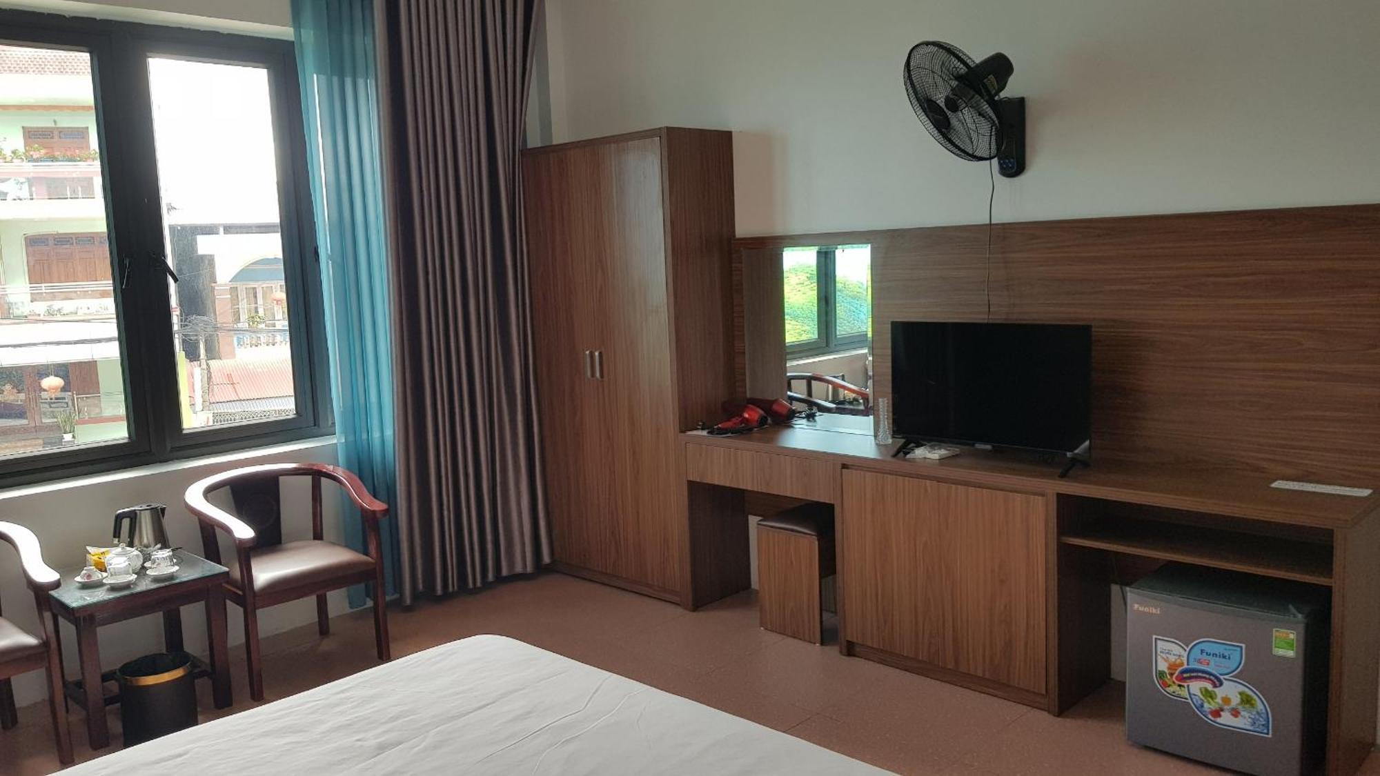 Anh Anh Hotel Bac Ha  Zewnętrze zdjęcie