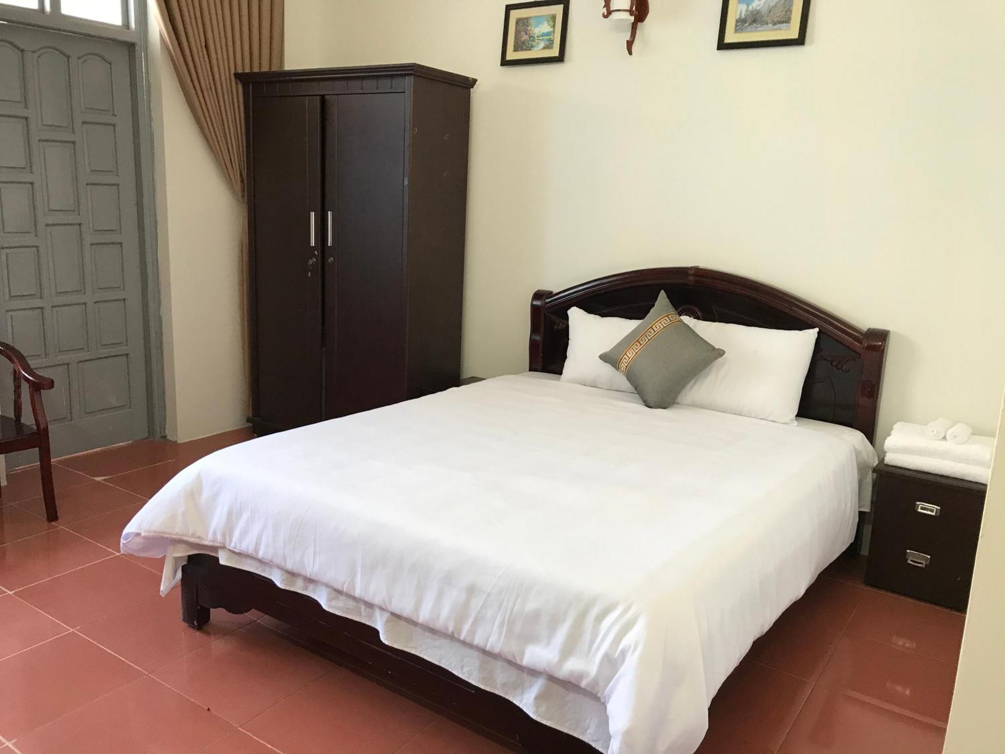 Anh Anh Hotel Bac Ha  Zewnętrze zdjęcie